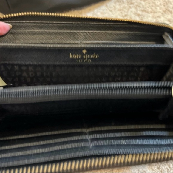 Kate Spade black nylon wallet and make up case - good used condition - Picture 5 of 8